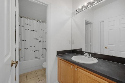 Casa en venta en Davenport, Florida, 5 dormitorios, 217.86 m2 № 2386615 - foto 26