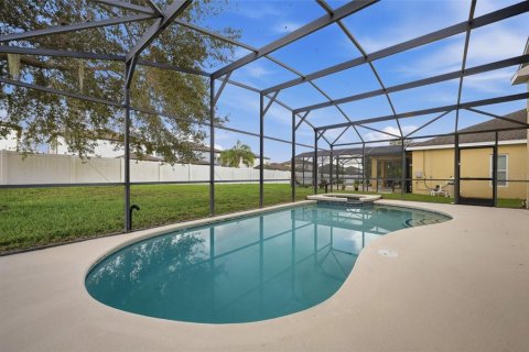 Casa en venta en Davenport, Florida, 5 dormitorios, 217.86 m2 № 2386615 - foto 2
