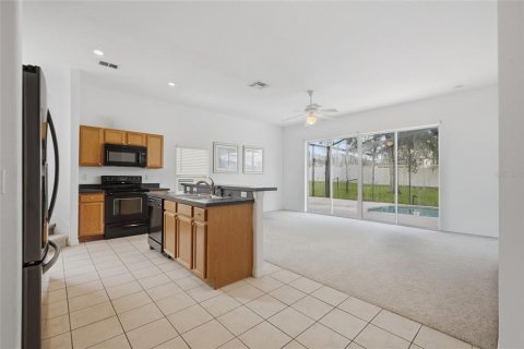 Casa en venta en Davenport, Florida, 5 dormitorios, 217.86 m2 № 2386615 - foto 12