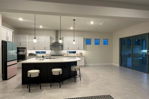 Casa en venta en Orlando, Florida, 7 dormitorios, 416.95 m2 № 2359303 - foto 4