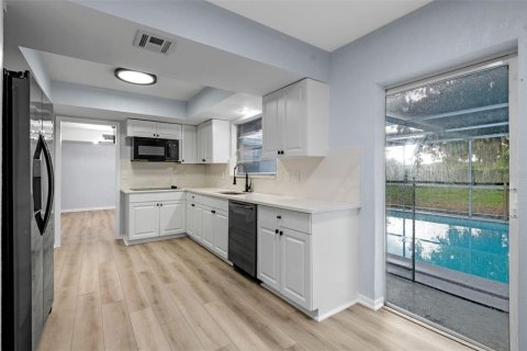 Villa ou maison à vendre à Palm Bay, Floride: 3 chambres, 172.33 m2 № 1834589 - photo 6
