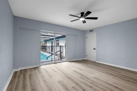 Villa ou maison à vendre à Palm Bay, Floride: 3 chambres, 172.33 m2 № 1834589 - photo 12
