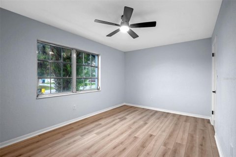 Villa ou maison à vendre à Palm Bay, Floride: 3 chambres, 172.33 m2 № 1834589 - photo 18