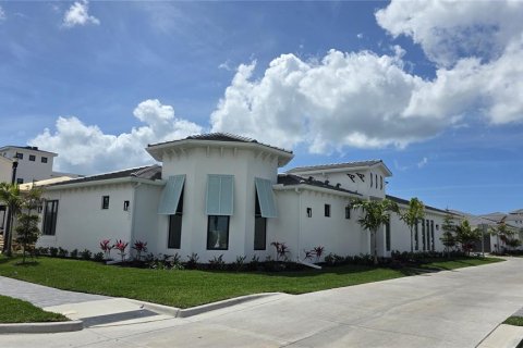 Villa ou maison à louer à Bradenton, Floride: 3 chambres, 278.71 m2 № 1651448 - photo 2
