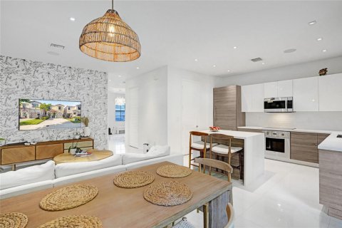 Casa en alquiler en Miami, Florida, 3 dormitorios, 167.97 m2 № 2017546 - foto 6