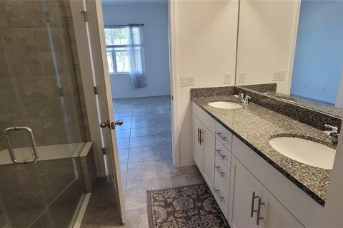 House in Kissimmee, Florida 2 bedrooms, 133.5 sq.m. № 2339664 - photo 6