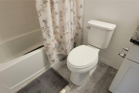 House in Kissimmee, Florida 2 bedrooms, 133.5 sq.m. № 2339664 - photo 8