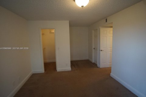 Copropriété à vendre à Sunrise, Floride: 2 chambres, 89.65 m2 № 2081392 - photo 9