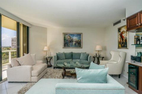 Condominio en alquiler en Aventura, Florida, 3 dormitorios, 212.75 m2 № 1981928 - foto 18