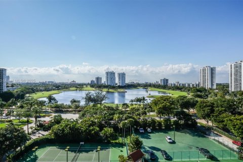 Condominio en alquiler en Aventura, Florida, 3 dormitorios, 212.75 m2 № 1981928 - foto 27