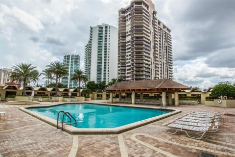 Condominio en alquiler en Aventura, Florida, 3 dormitorios, 212.75 m2 № 1981928 - foto 26