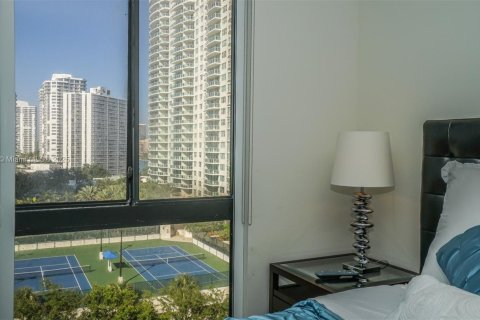 Condominio en alquiler en Aventura, Florida, 3 dormitorios, 212.75 m2 № 1981928 - foto 17