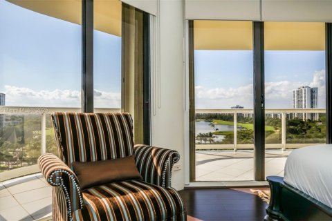 Condominio en alquiler en Aventura, Florida, 3 dormitorios, 212.75 m2 № 1981928 - foto 15