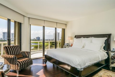 Condominio en alquiler en Aventura, Florida, 3 dormitorios, 212.75 m2 № 1981928 - foto 12