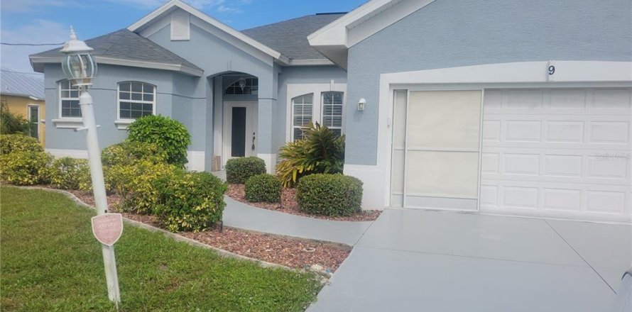 Villa ou maison à Rotonda, Floride 3 chambres, 170.2 m2 № 2436672