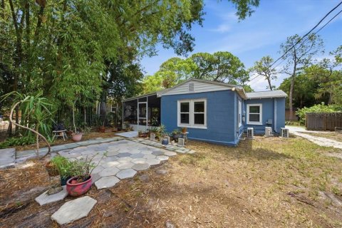 House in Saint Petersburg, Florida 2 bedrooms, 85.1 sq.m. № 2197270 - photo 29