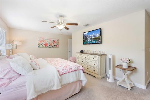 Townhouse in Lutz, Florida 3 bedrooms, 213.95 sq.m. № 1855572 - photo 25