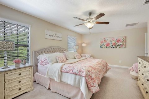 Townhouse in Lutz, Florida 3 bedrooms, 213.95 sq.m. № 1855572 - photo 24
