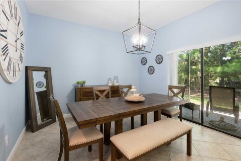 Townhouse in Lutz, Florida 3 bedrooms, 213.95 sq.m. № 1855572 - photo 15