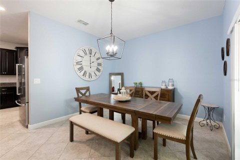 Townhouse in Lutz, Florida 3 bedrooms, 213.95 sq.m. № 1855572 - photo 16