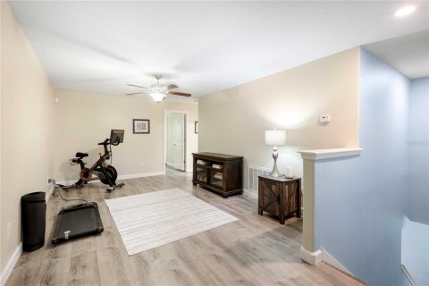 Townhouse in Lutz, Florida 3 bedrooms, 213.95 sq.m. № 1855572 - photo 18