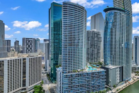 Condo in Miami, Florida, 2 bedrooms  № 2059853 - photo 16