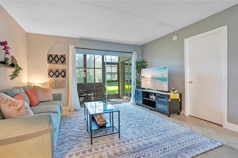 Copropriété à louer à Oldsmar, Floride: 2 chambres, 97.92 m2 № 2429374 - photo 15