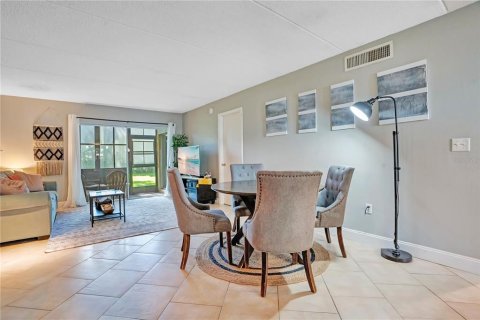 Copropriété à louer à Oldsmar, Floride: 2 chambres, 97.92 m2 № 2429374 - photo 9