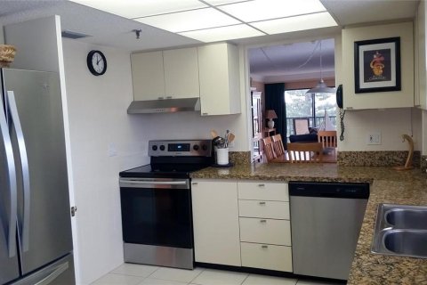Condo in Sarasota, Florida, 2 bedrooms  № 625219 - photo 5