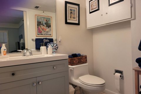 Condo in Sarasota, Florida, 2 bedrooms  № 625219 - photo 27