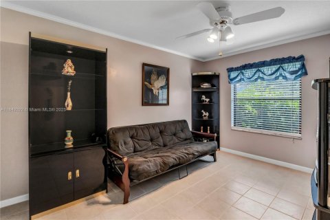 House in Davie, Florida 4 bedrooms, 234.58 sq.m. № 1834086 - photo 5