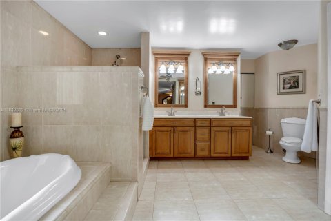 House in Davie, Florida 4 bedrooms, 234.58 sq.m. № 1834086 - photo 3
