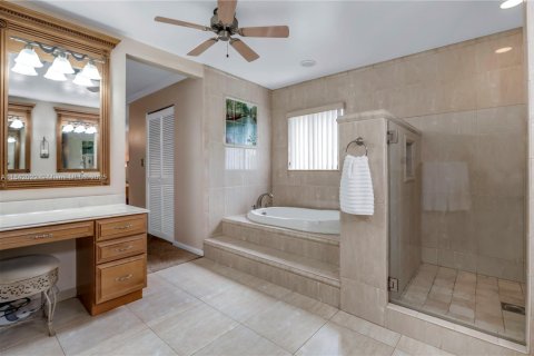 House in Davie, Florida 4 bedrooms, 234.58 sq.m. № 1834086 - photo 4