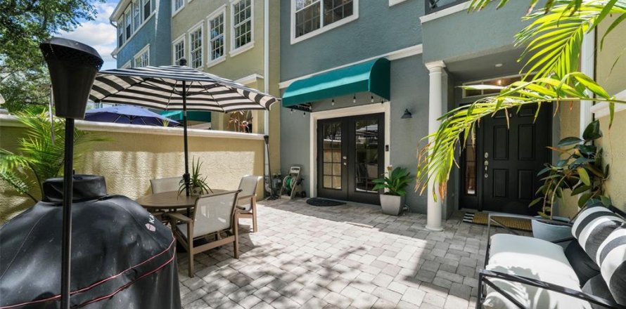 Touwnhouse à Tampa, Floride 2 chambres, 148.46 m2 № 1903784