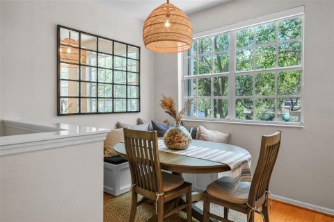 Touwnhouse à vendre à Tampa, Floride: 2 chambres, 148.46 m2 № 1903784 - photo 3