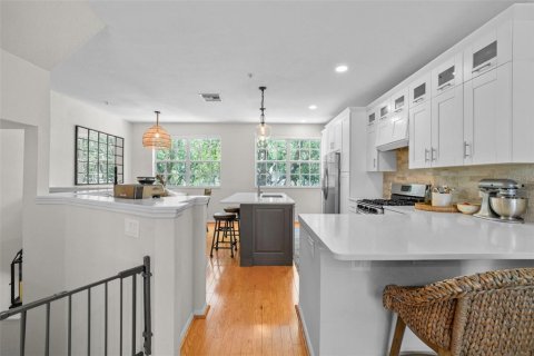 Touwnhouse à vendre à Tampa, Floride: 2 chambres, 148.46 m2 № 1903784 - photo 5