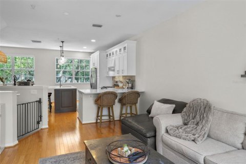 Touwnhouse à vendre à Tampa, Floride: 2 chambres, 148.46 m2 № 1903784 - photo 14