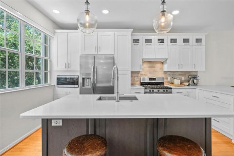 Touwnhouse à vendre à Tampa, Floride: 2 chambres, 148.46 m2 № 1903784 - photo 2