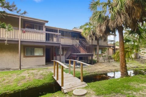 Condo in Tampa, Florida, 2 bedrooms  № 2383357 - photo 4