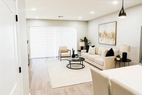 Townhouse in Riverview, Florida 3 bedrooms, 152.73 sq.m. № 1909770 - photo 9