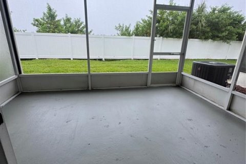 Townhouse in Riverview, Florida 3 bedrooms, 152.73 sq.m. № 1909770 - photo 11