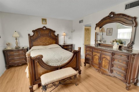 Condominio en venta en Dania Beach, Florida, 2 dormitorios, 106.28 m2 № 1775235 - foto 14