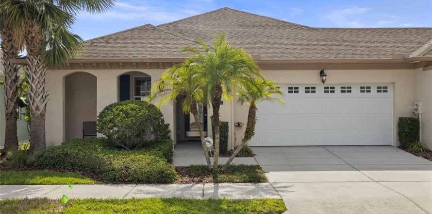 House in Tampa, Florida 3 bedrooms, 224.92 sq.m. № 1786819