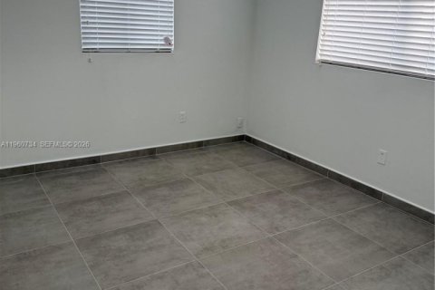 Villa ou maison à louer à West Palm Beach, Floride: 3 chambres, 275.73 m2 № 2023514 - photo 7