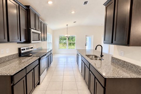 Villa ou maison à vendre à Saint Cloud, Floride: 3 chambres, 183.02 m2 № 2424201 - photo 8