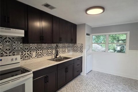 Appartement à louer à Orlando, Floride: 2 chambres, 72.46 m2 № 2155732 - photo 11