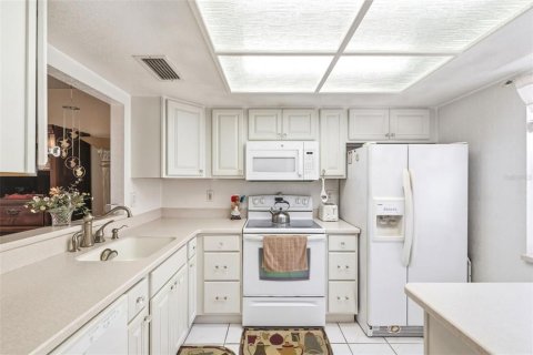 Купить кондоминиум в Порт-Ричи, Флорида 3 комнаты, 88.63м2, № 2212350 - фото 16