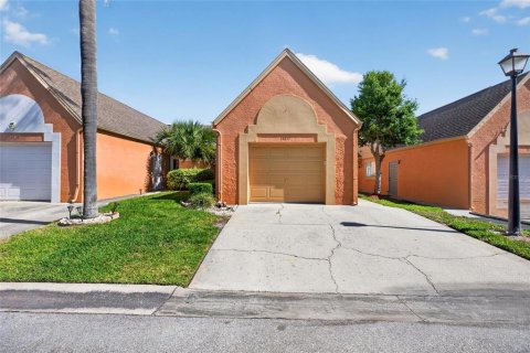 House in Seminole, Florida 2 bedrooms, 111.95 sq.m. № 2094145 - photo 2