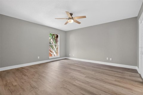 House in Seminole, Florida 2 bedrooms, 111.95 sq.m. № 2094145 - photo 26
