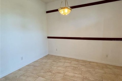 Casa en alquiler en Palm Coast, Florida, 4 dormitorios, 199.28 m2 № 1885578 - foto 2